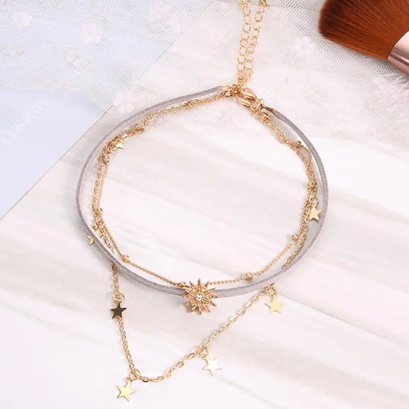 🆕NEW Gold Three Layered Star Choker necklace - Picture 3 of 7